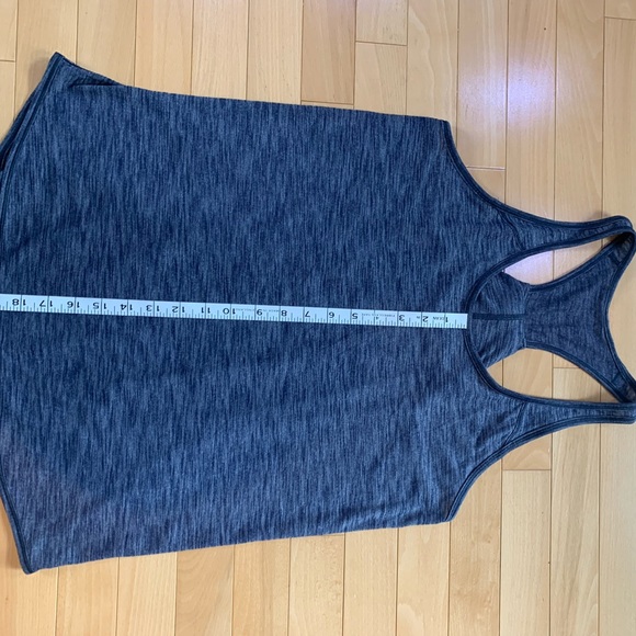 Lululemon - Picture 2 of 5